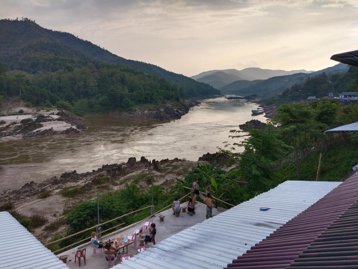 Muang Pakbèng Villa Mekong Guesthouse מראה חיצוני תמונה