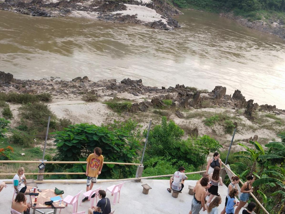 Muang Pakbèng Villa Mekong Guesthouse מראה חיצוני תמונה