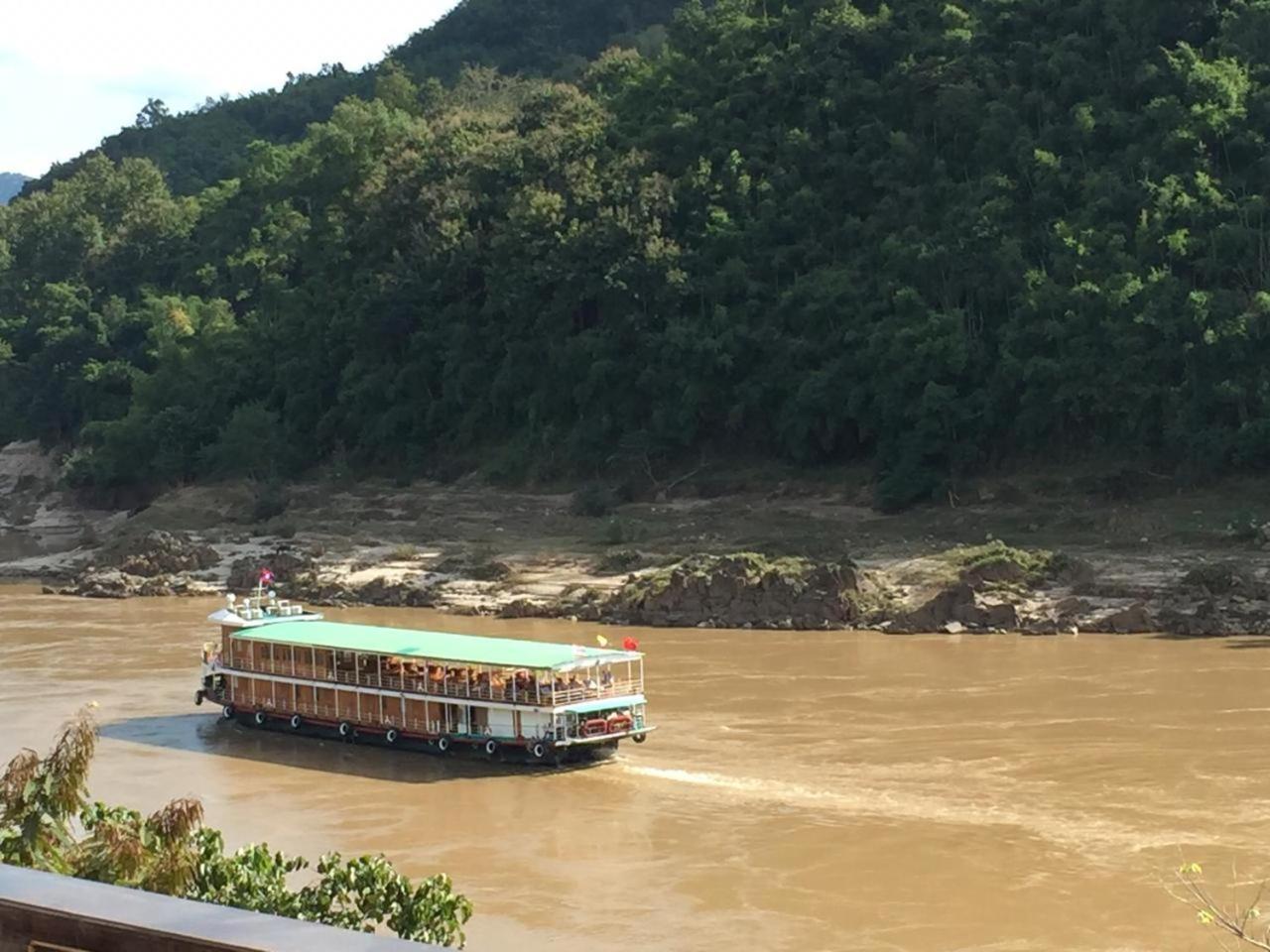 Muang Pakbèng Villa Mekong Guesthouse מראה חיצוני תמונה