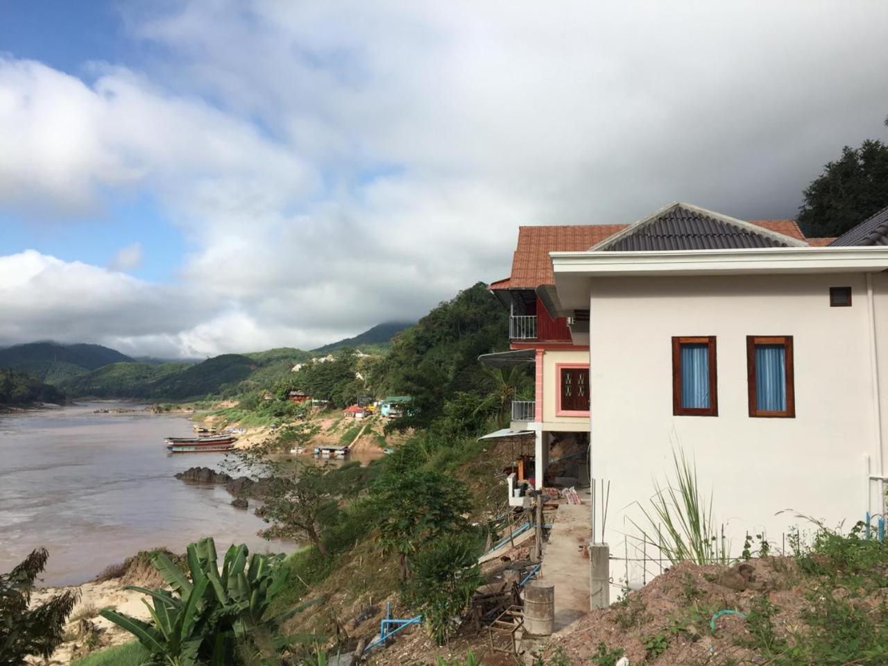 Muang Pakbèng Villa Mekong Guesthouse מראה חיצוני תמונה
