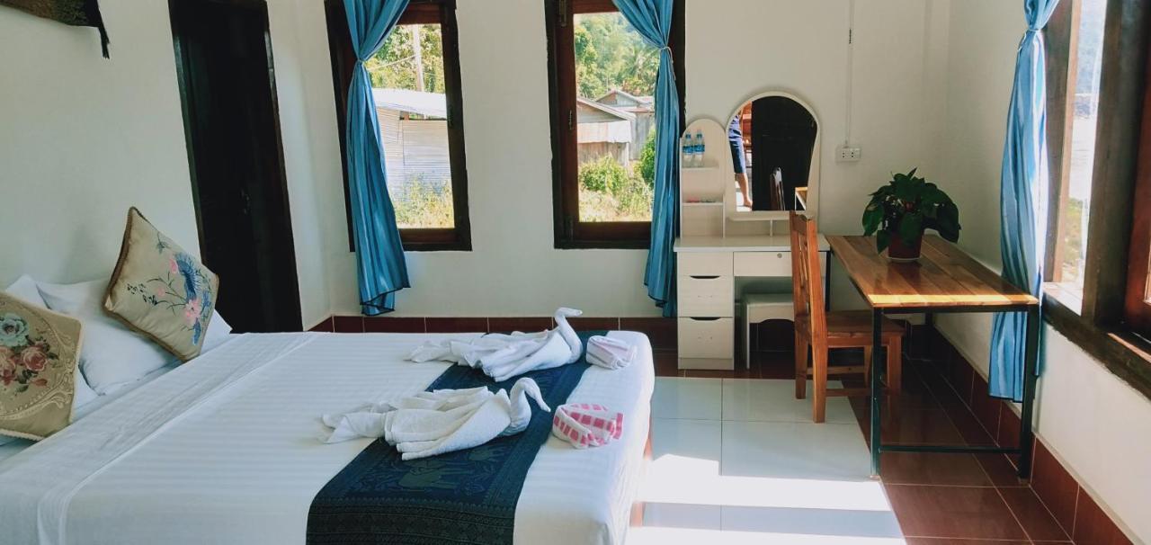Muang Pakbèng Villa Mekong Guesthouse חדר תמונה